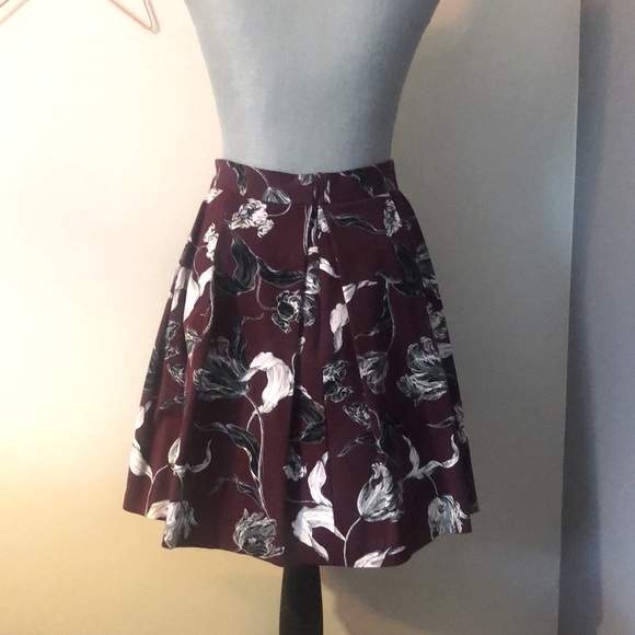 Banana Republic Floral Mini Skirt - Picture 3 of 4